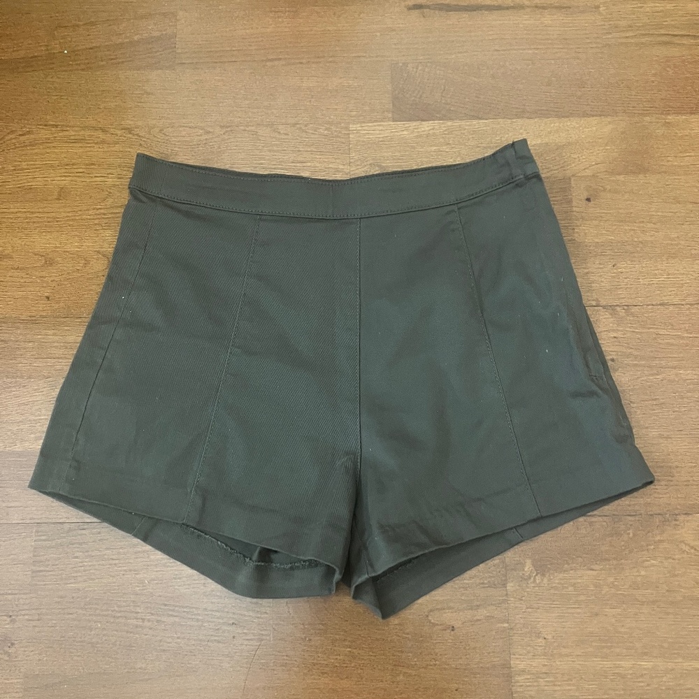 H&M Tailored Olive Green Shorts